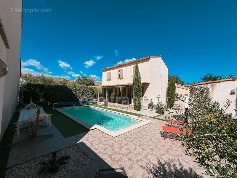 Maison à ROCHEFORT-DU-GARD