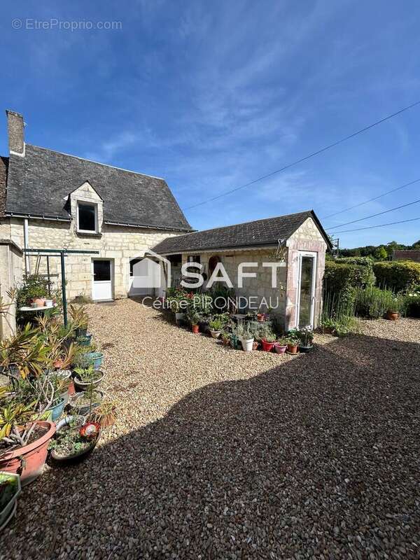 Maison 117 m² à Vernoil  - photo 2
