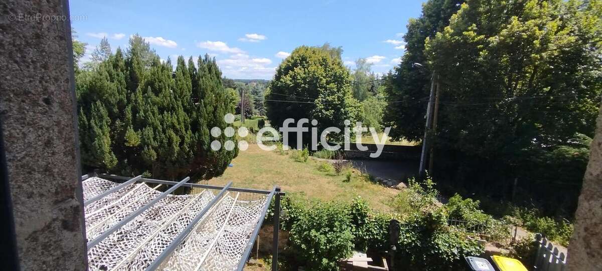 Maison 250 m² à Usson-En-Forez  - photo 36