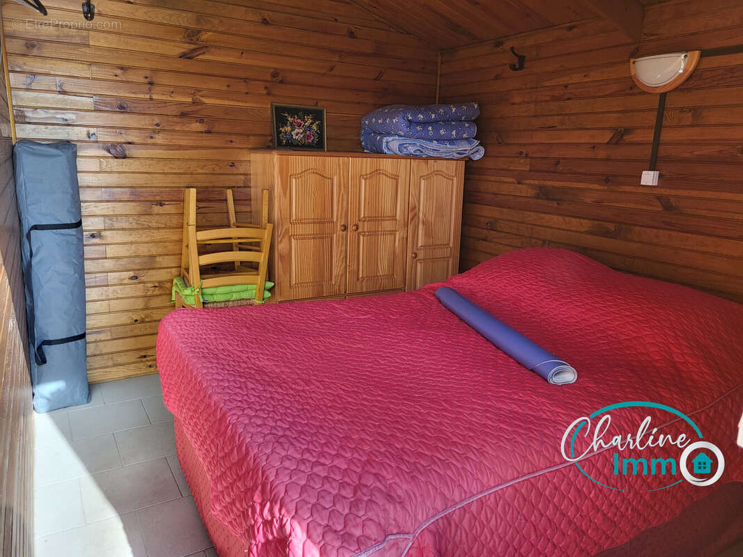 Terrain à LONGPRE-LES-CORPS-SAINTS