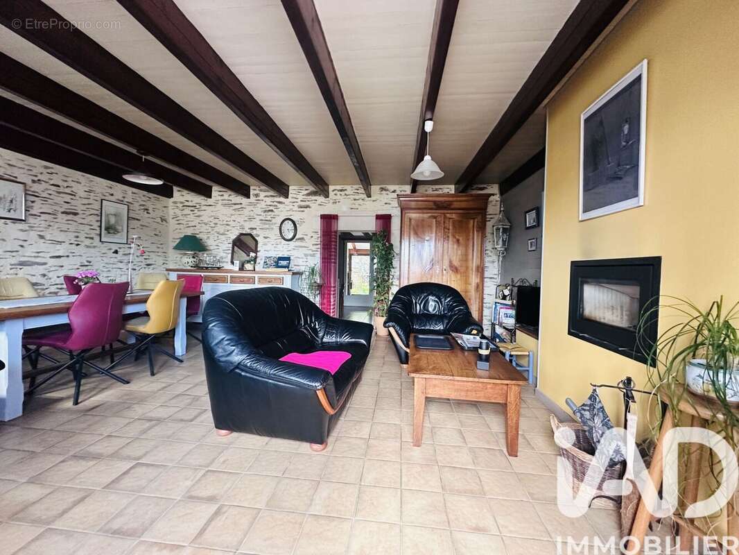 Maison 129 m² à Chateau-Guibert  - photo 4