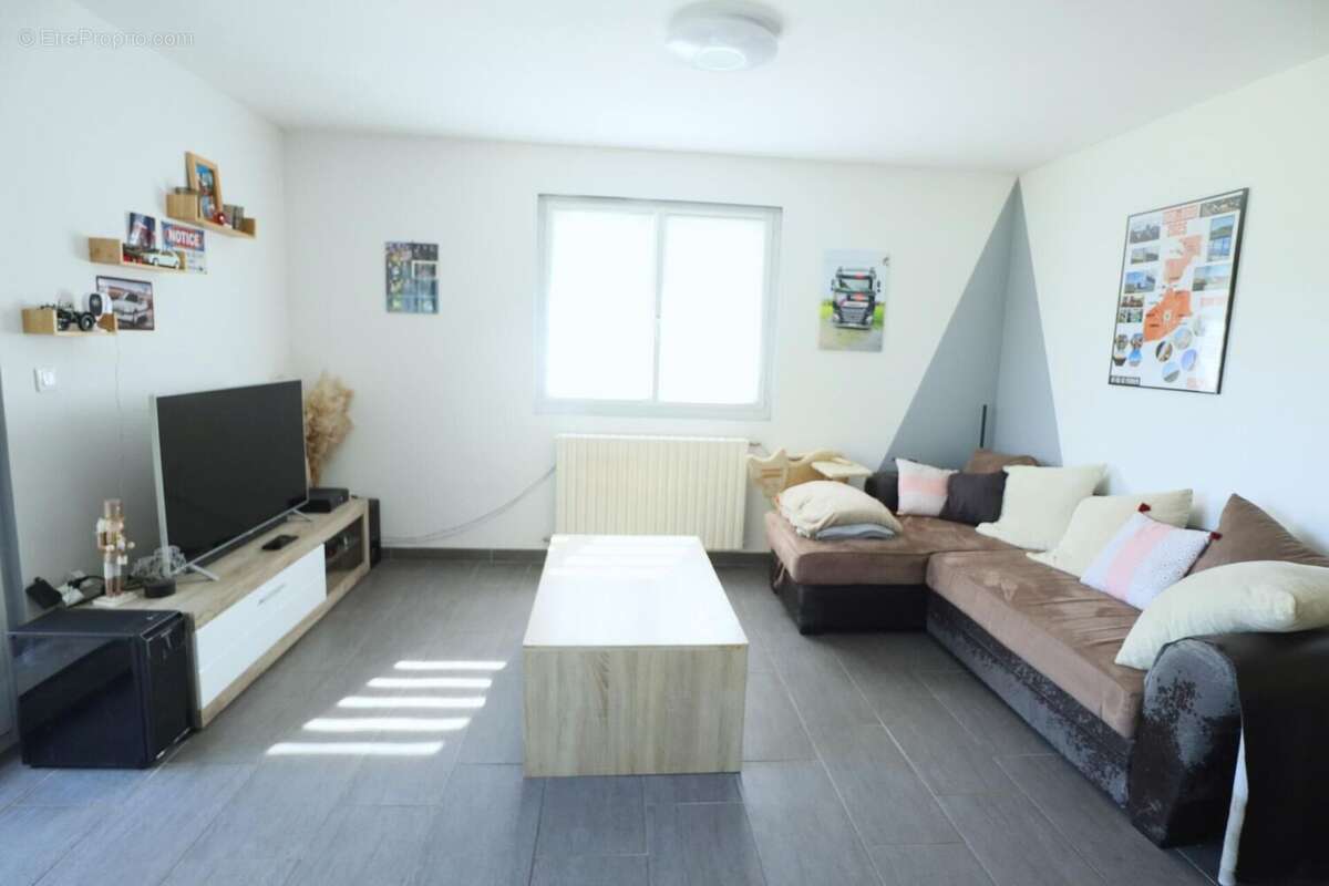 Photo 2 - Maison à POURSAC