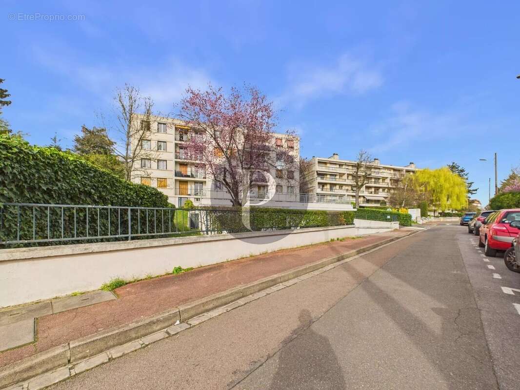 Appartement à FONTENAY-AUX-ROSES