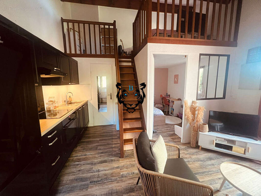 Maison à LA MOTTE