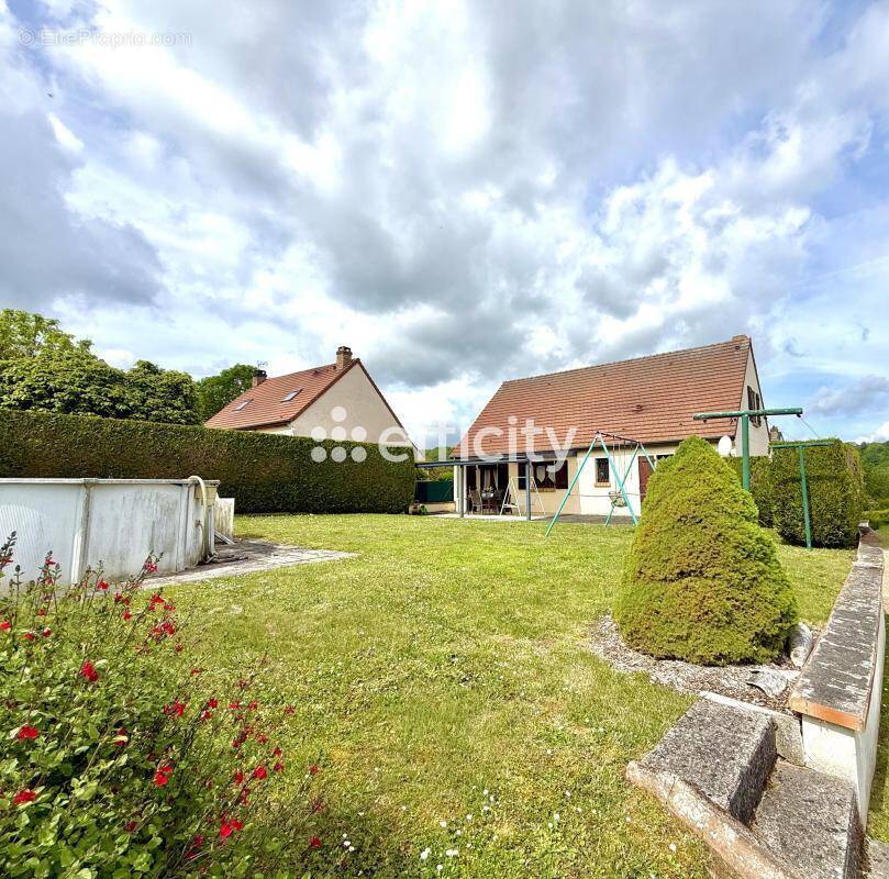 Maison à CIRY-SALSOGNE