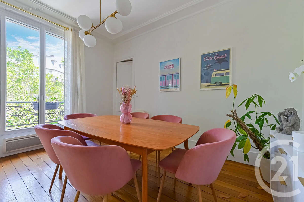 Appartement à PARIS-18E