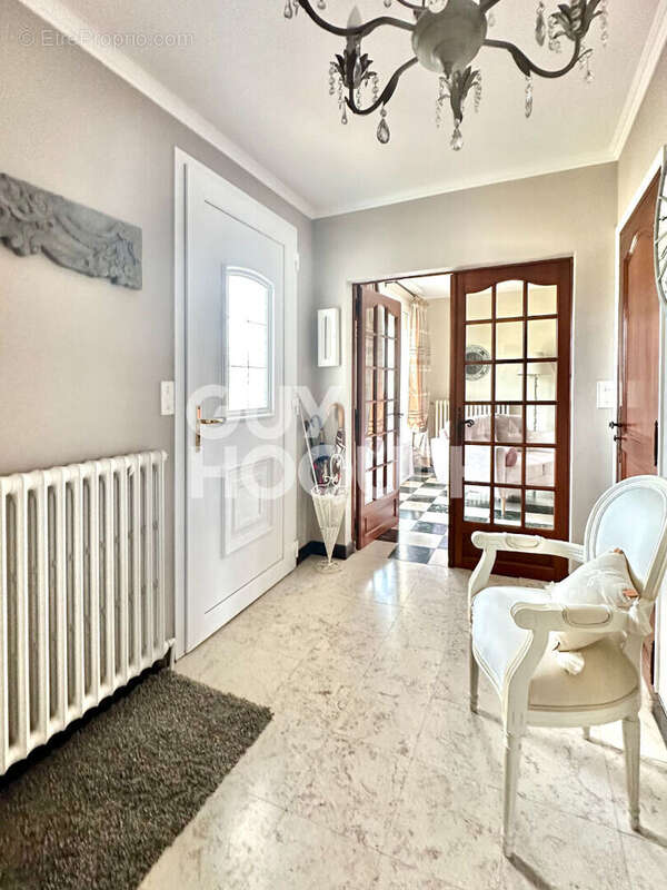Maison à LONGUEIL-ANNEL