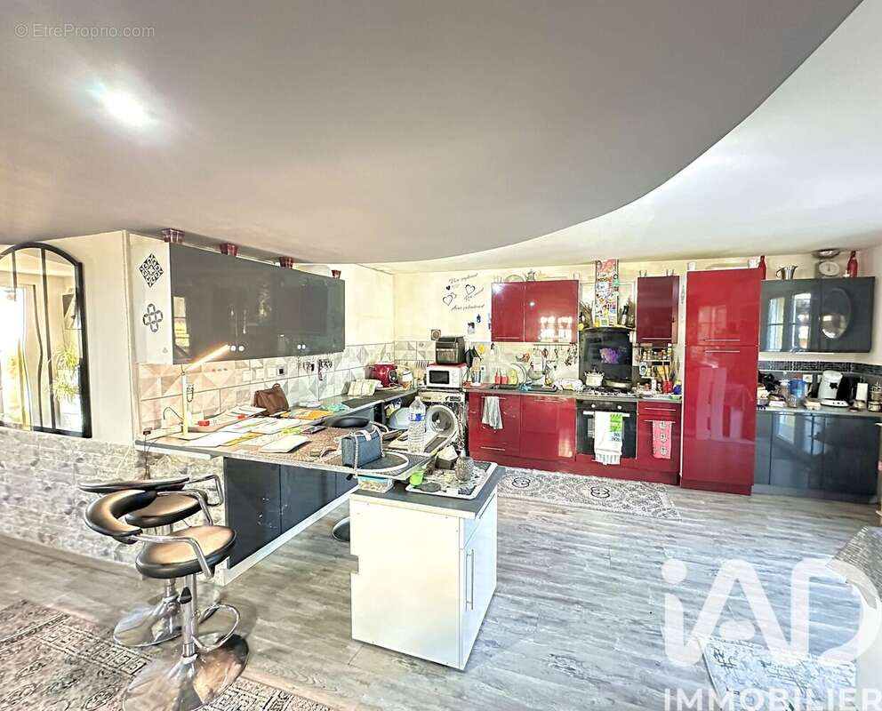 Maison 208 m² à Brevonnes  - photo 9