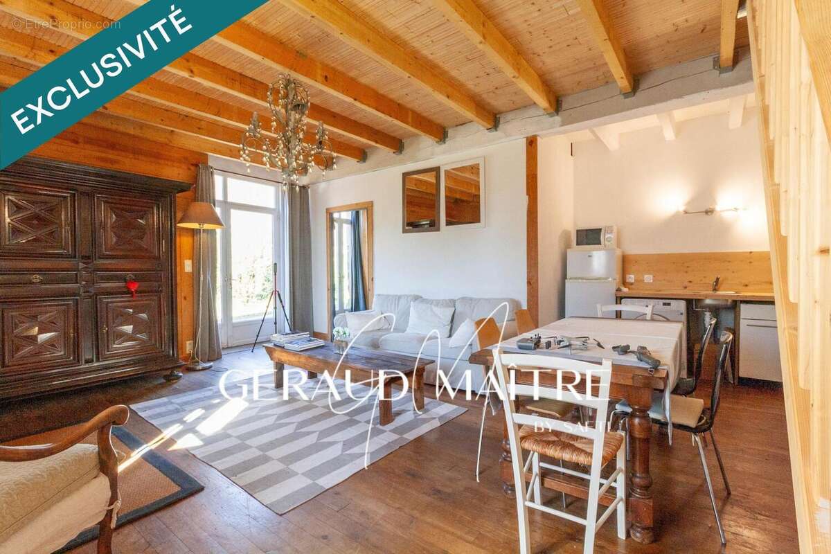 Photo 7 - Maison à LAVAL-ROQUECEZIERE