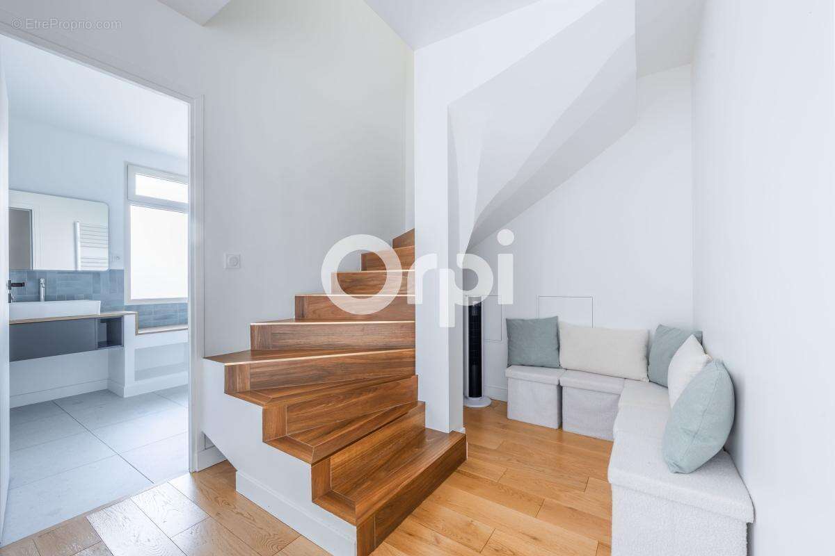 Maison à L&#039;HAY-LES-ROSES