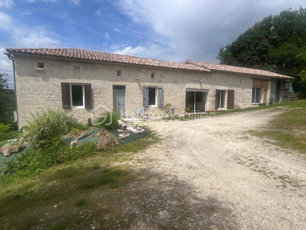 Maison à CASTELCULIER