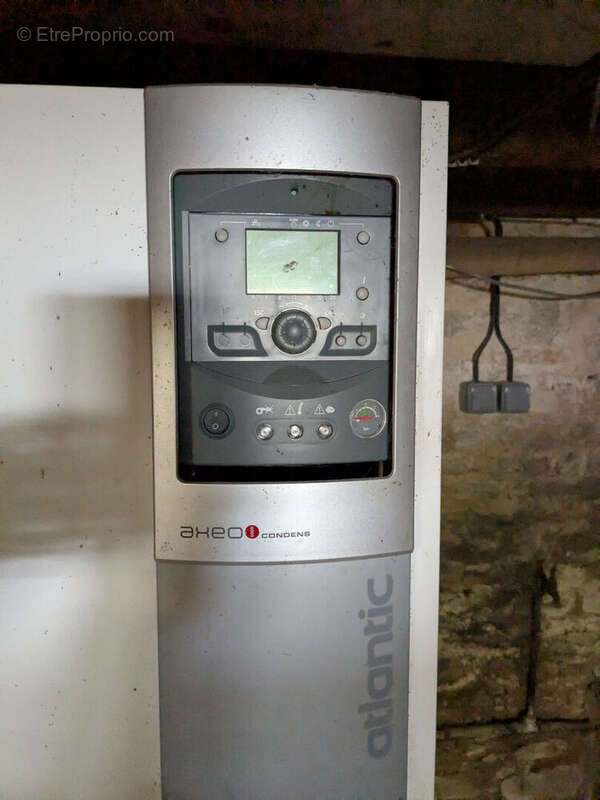 Maison à SAINT-SERVANT