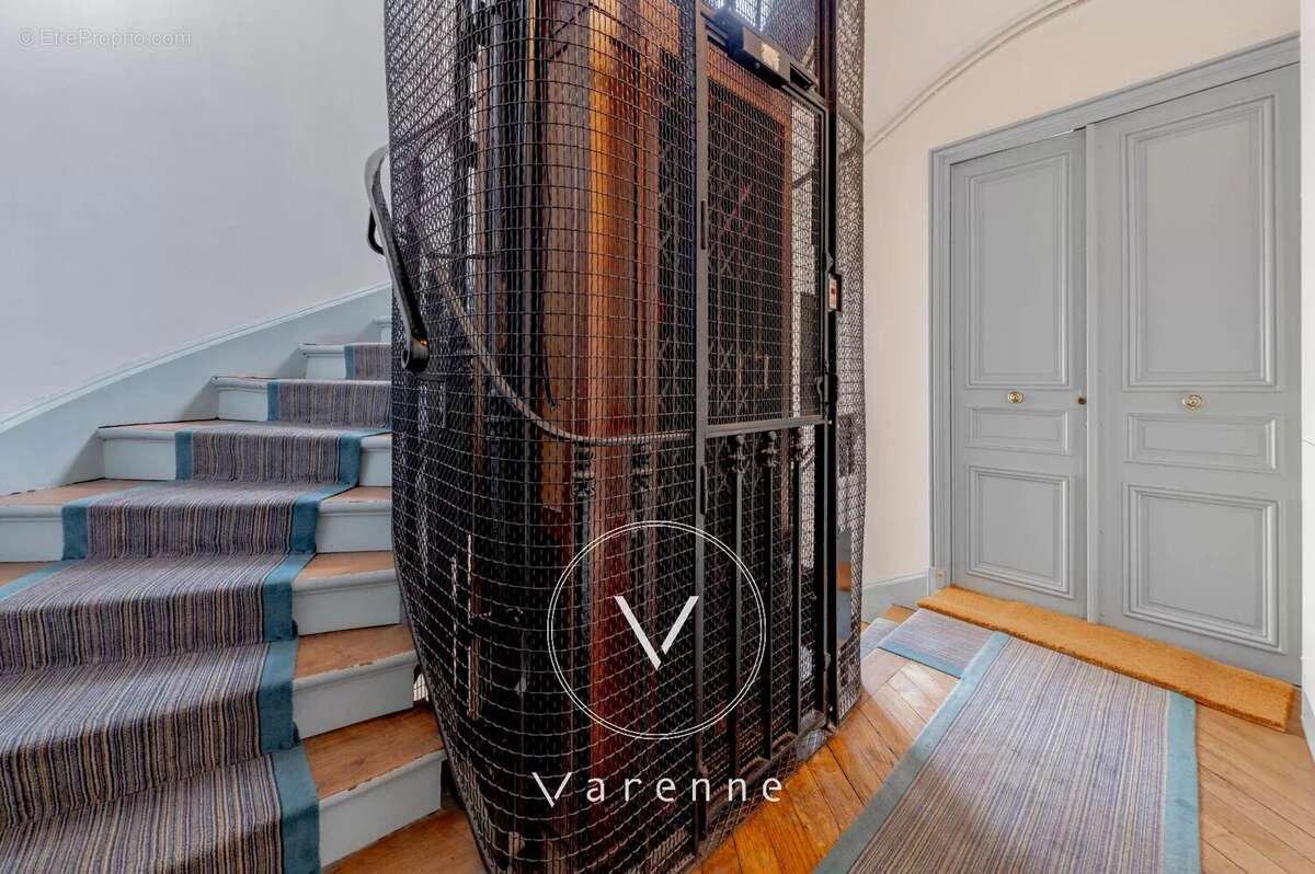 Appartement à PARIS-6E