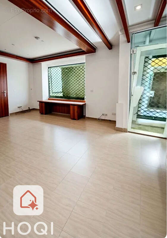 Commerce à AIX-LES-BAINS