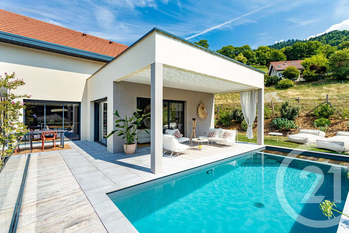 Maison à DOMENE