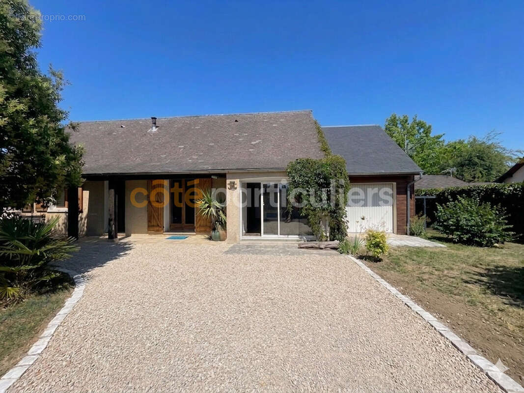Maison à HORGUES