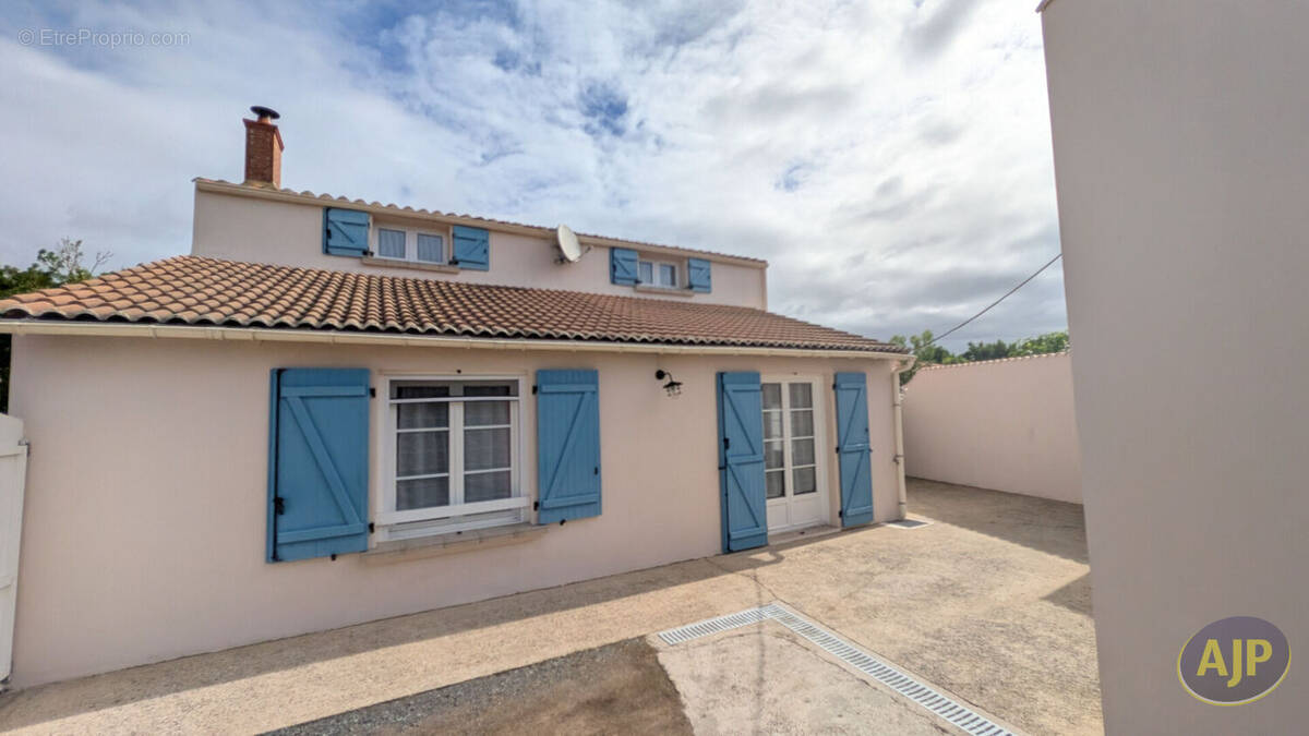 Maison à GRUES