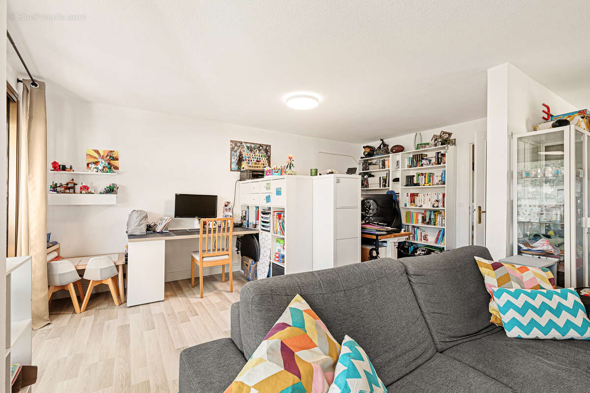 Appartement à MANDELIEU-LA-NAPOULE