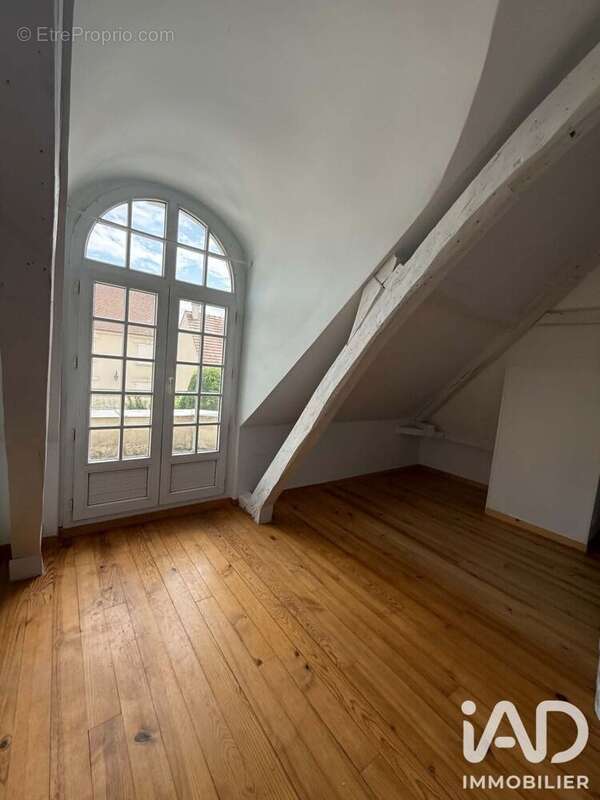 Maison 92 m² à Lacroix-Saint-Ouen  - photo 6