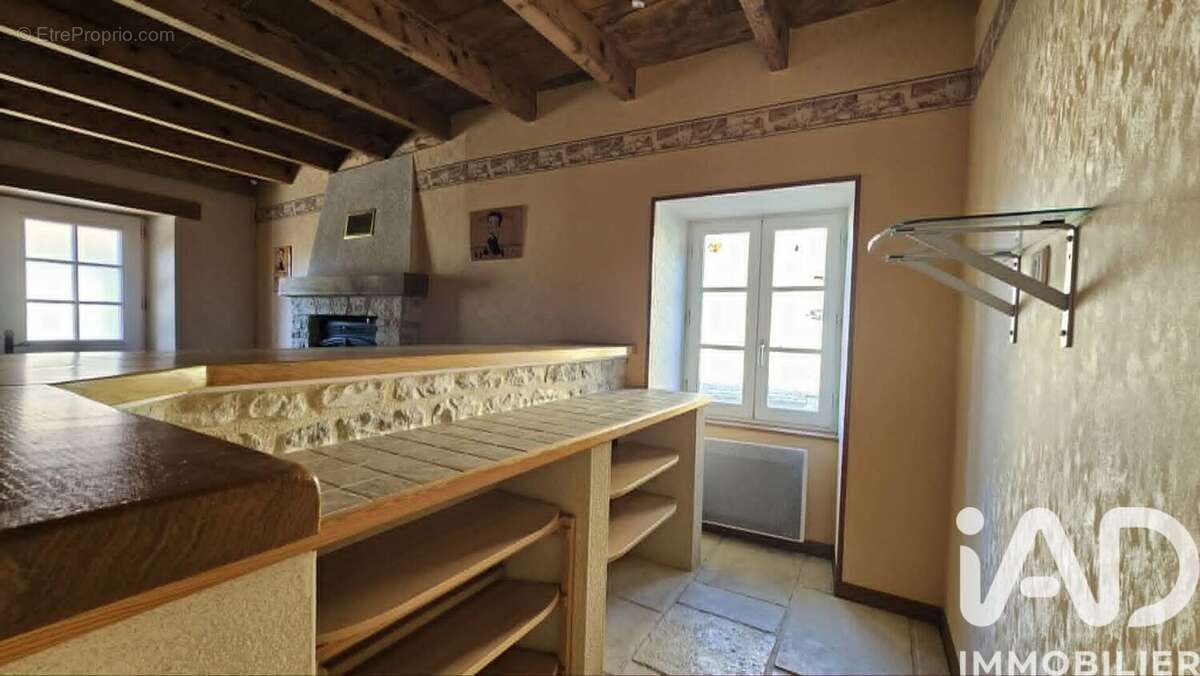 Photo 4 - Maison à COURCOME