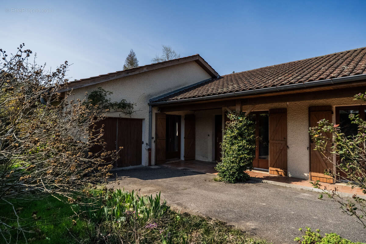 Maison à CHAPONOST
