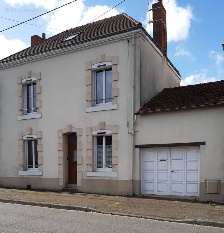 Maison à CONNERRE
