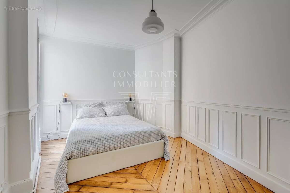 Appartement à PARIS-6E