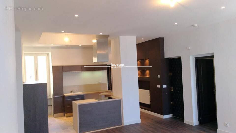 Appartement à MARSEILLE-2E