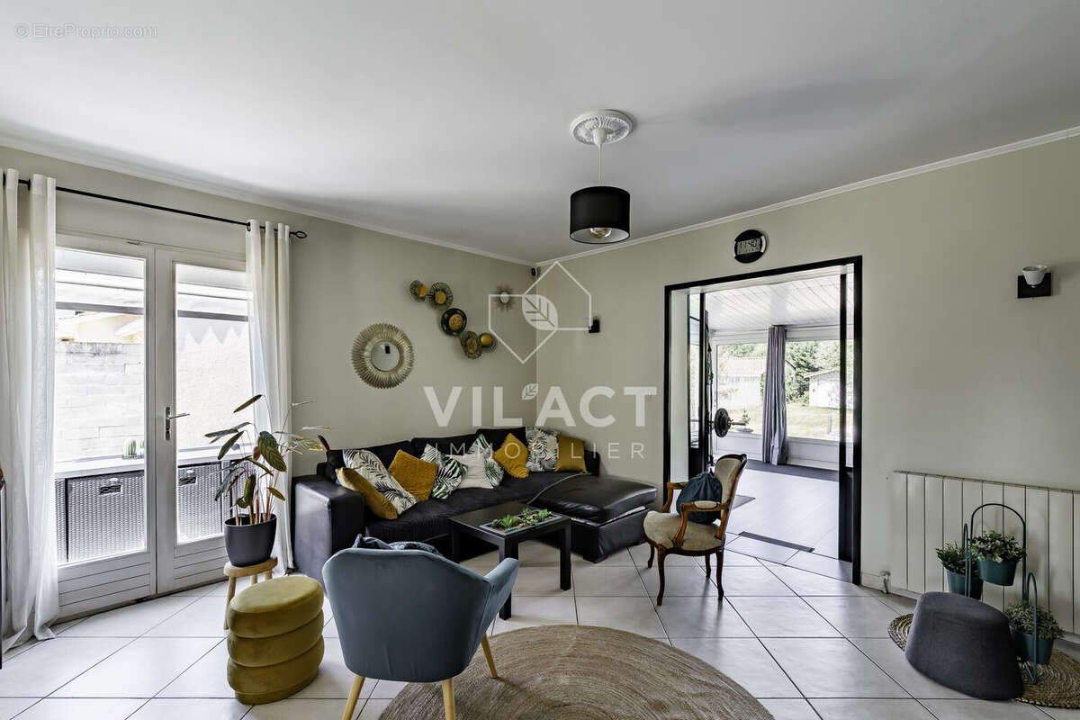 Maison à LE PIAN-MEDOC