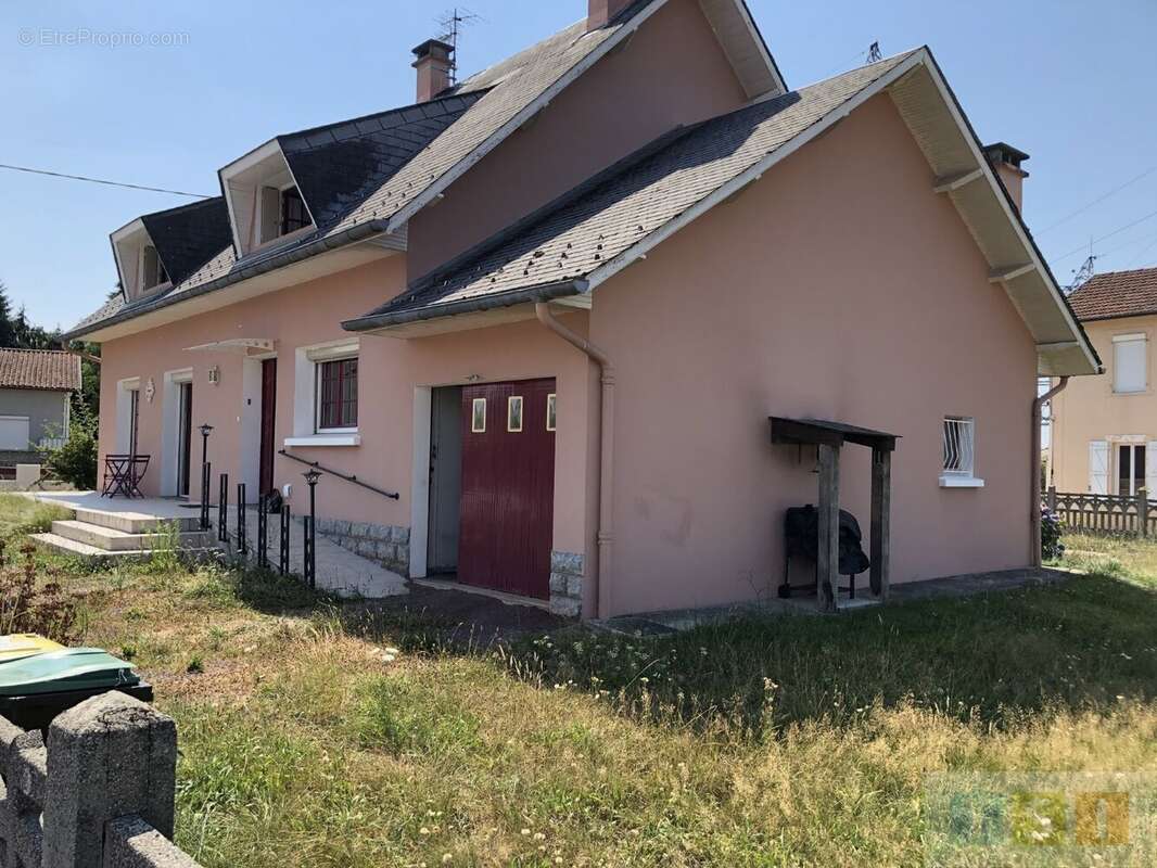 Maison Familiale sur terrain de 1413 m² - photo 2