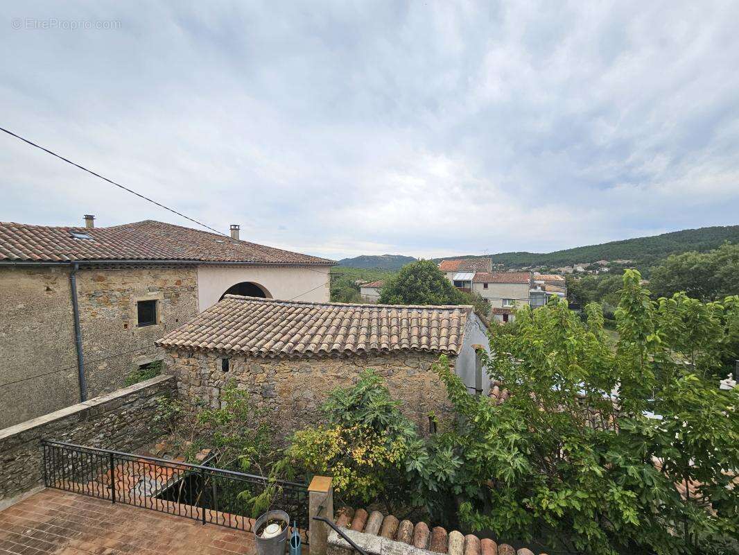 Maison à SAINT-PAUL-LE-JEUNE