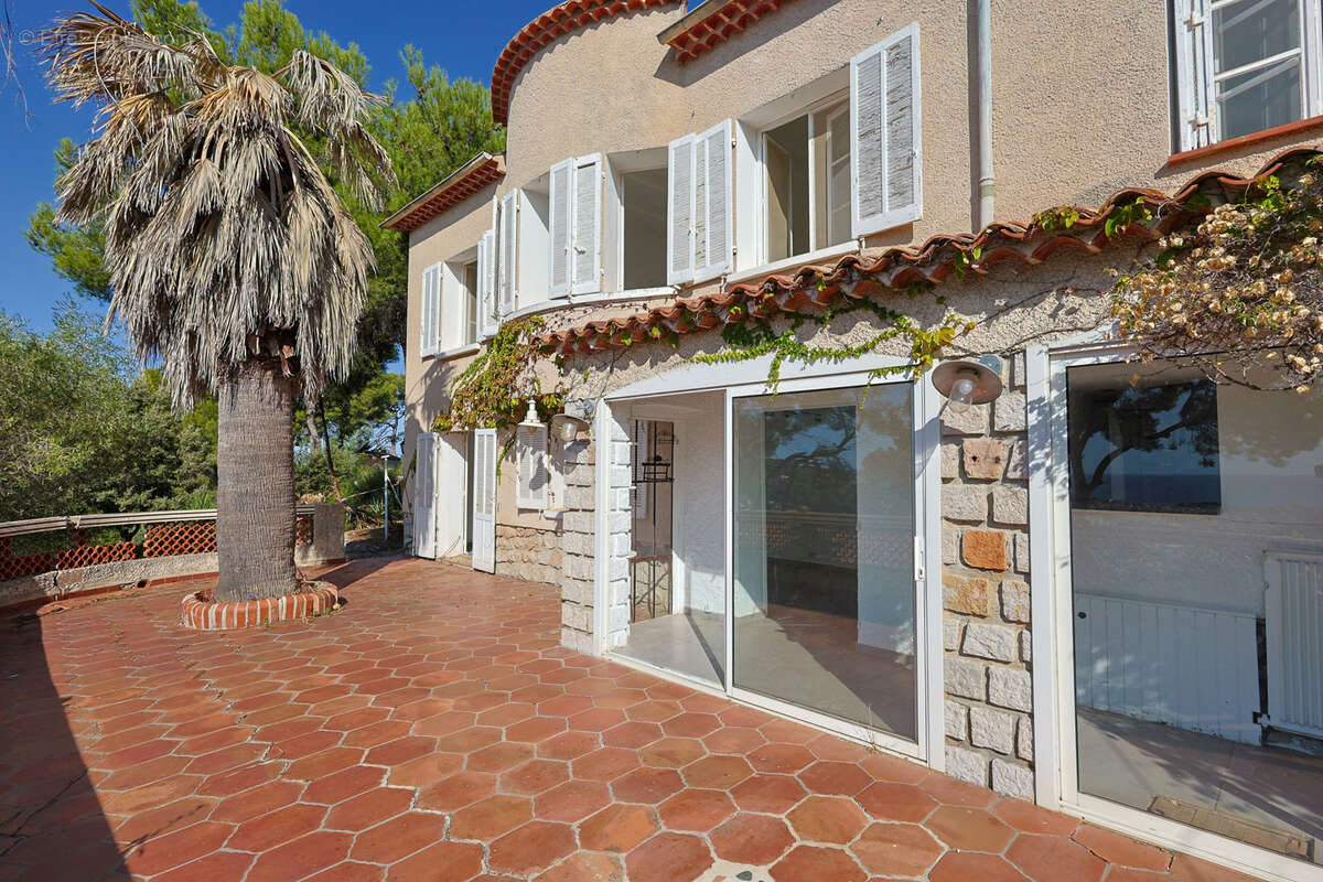 Maison à CARQUEIRANNE