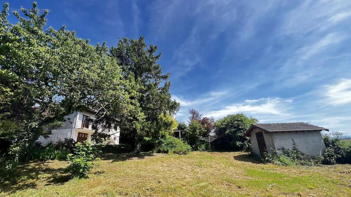 Photo 2 - Maison à LA TOUR-DE-SALVAGNY