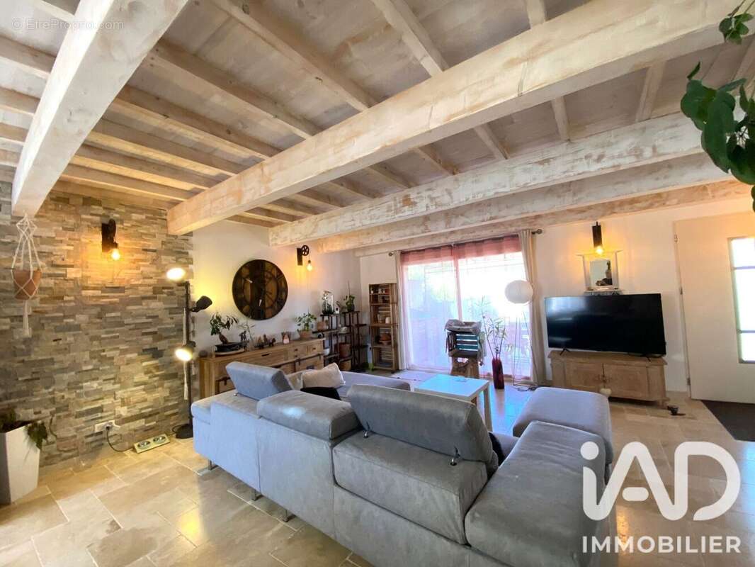 Maison 97 m² à Carpentras  - photo 4