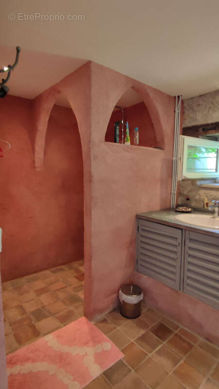 Maison à MONTAIGU-DE-QUERCY