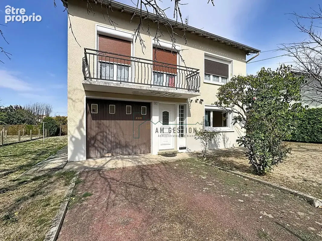Photo Maison à Peyrat-De-Bellac au prix de 135 000€