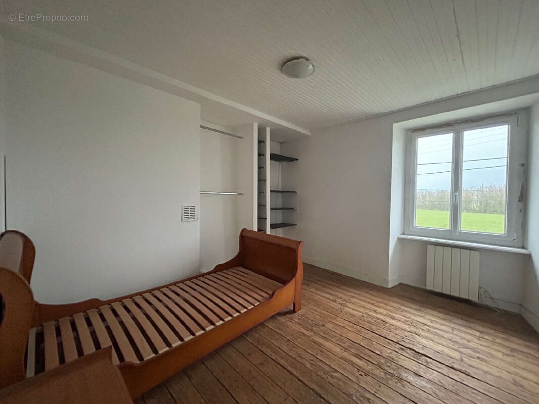 Maison à YVIGNAC-LA-TOUR