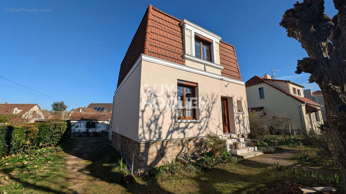 Maison à AUBERGENVILLE