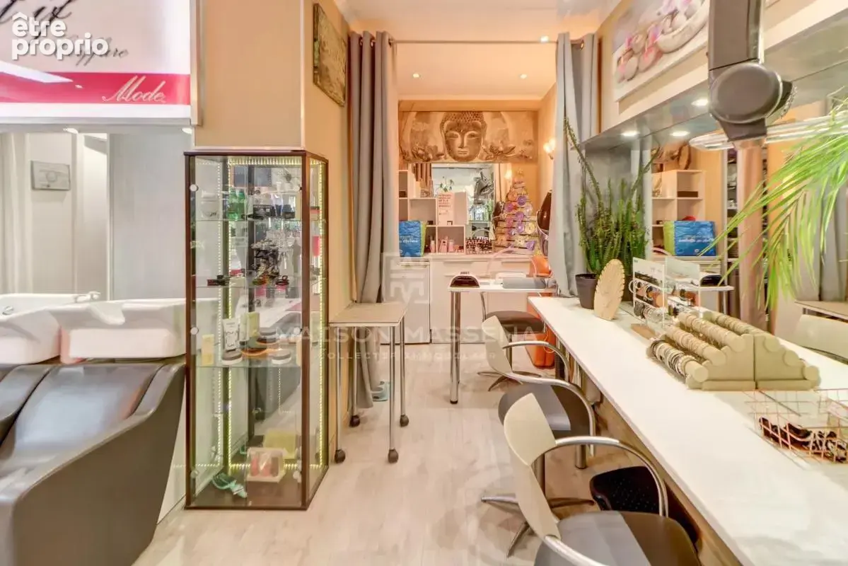 Salon de coiffure - vence - photo 2