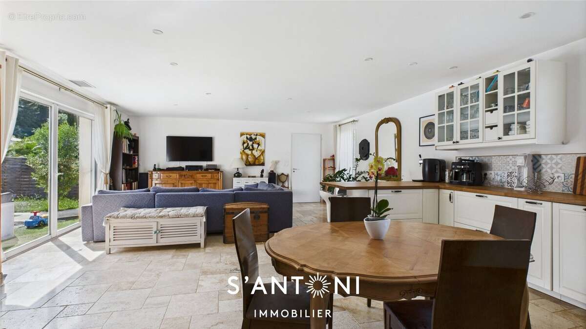 Maison à CESSENON-SUR-ORB