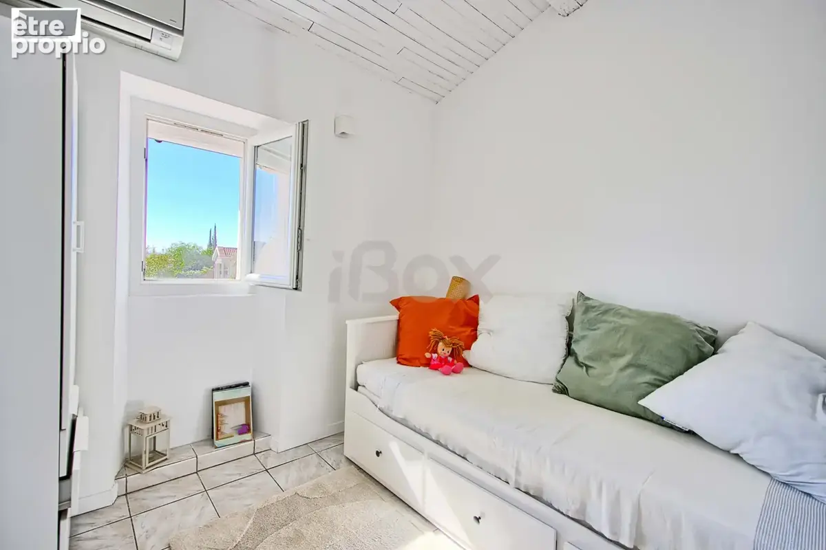 La garde - maison de 95 m2 en parfaite etat - photo 11