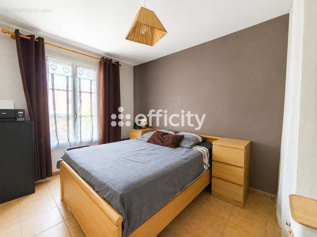 Maison 120 m² à La Chapelle-En-Serval  - photo 8