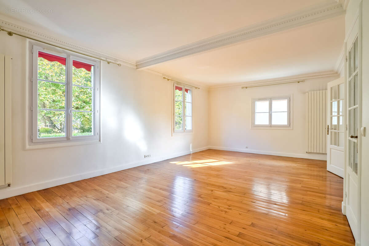 Maison à LE VESINET