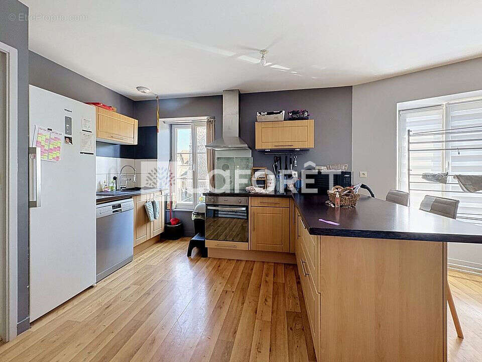 Immeuble appartement + local 145 m2 - photo 4