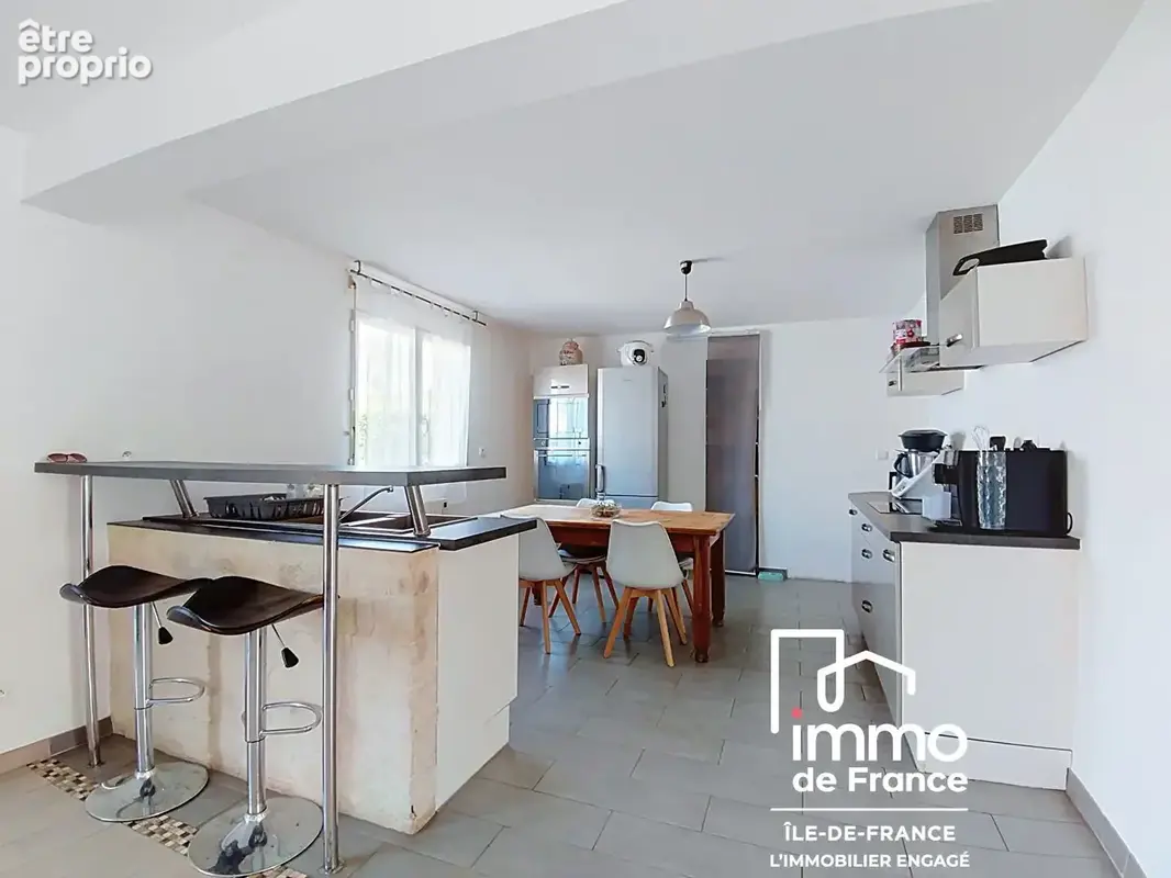 Maison 7 pièces 150m² à vendre - BAILLEAU LE PIN - photo 4