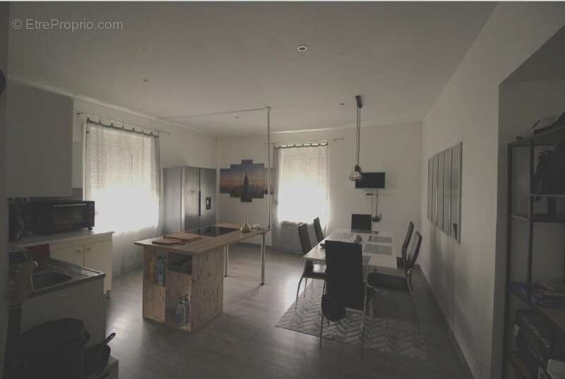 Appartement à GRAY