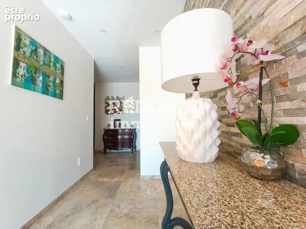 Propriete, plain-pied, suite independante, sous-sol complet - photo 5