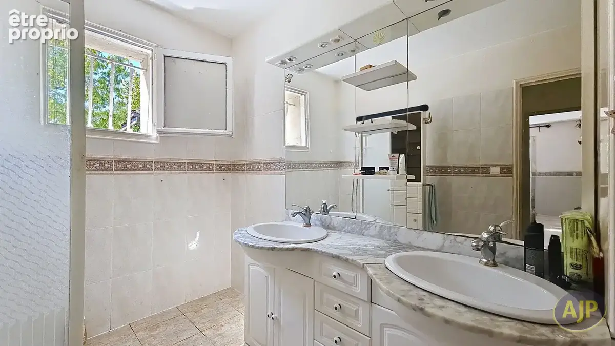Maison  Coup de Coeur + T2  et petit étang - photo 12