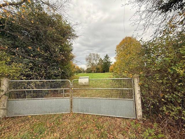 Terrain à LE PLANQUAY