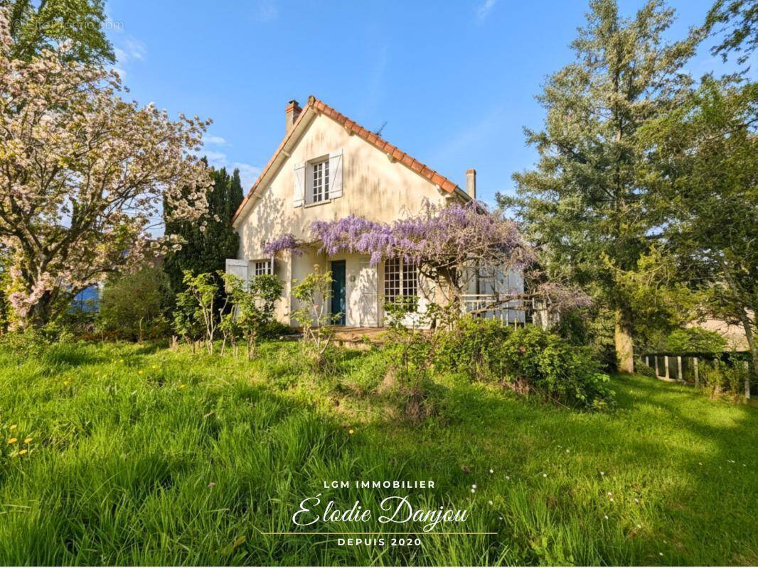 Maison à SAINT-JEAN-FROIDMENTEL